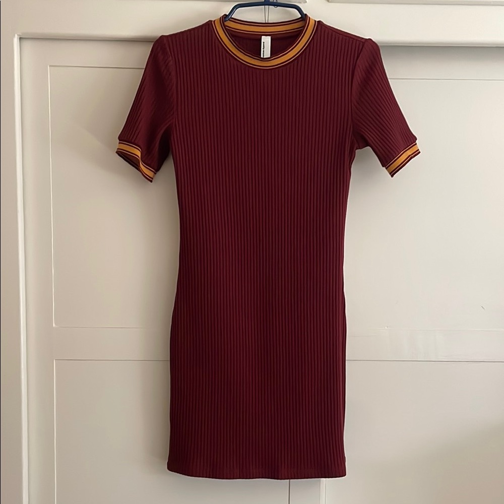New American Apparel ribbed dress size small burgundy and gold AA body con dress